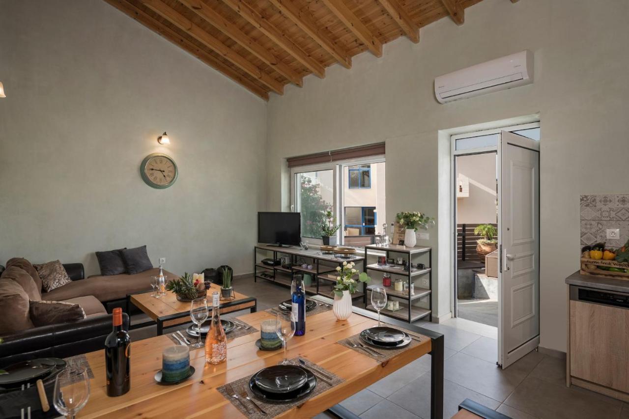 Villa Roxanne Galatás Exteriör bild