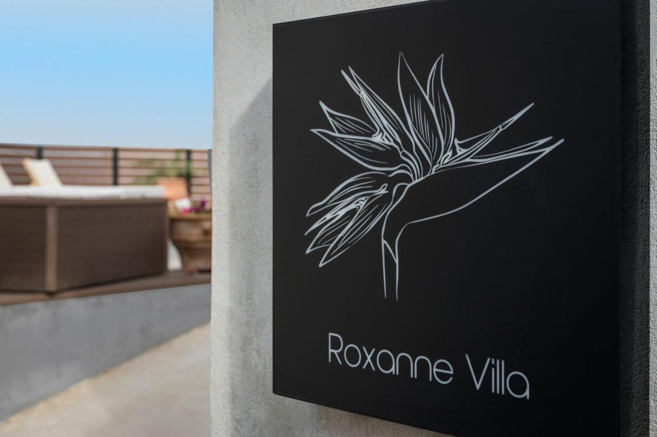 Villa Roxanne Galatás Exteriör bild